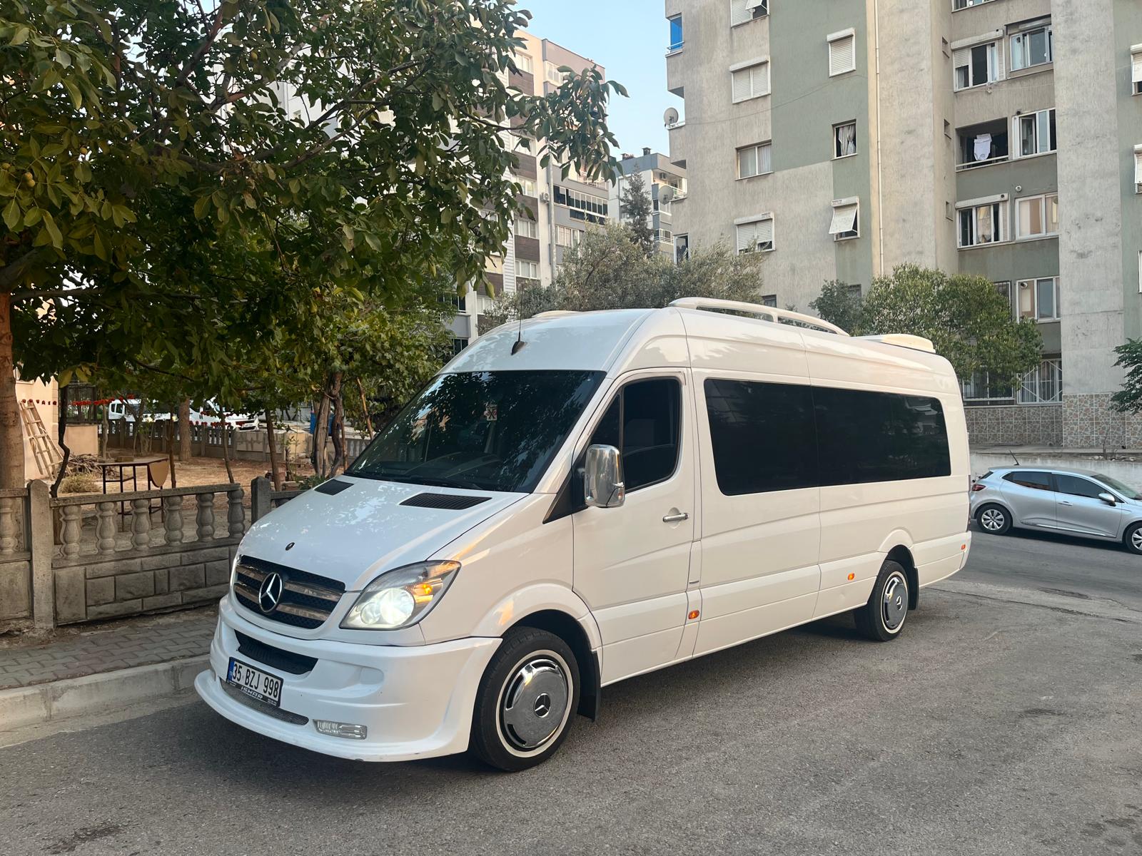 b2529aca-6bc1-4866-8bd9-8950dd75742d